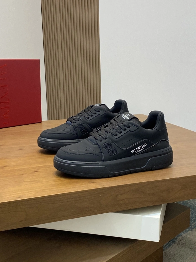 Comfortable Vxlxntino Sneakers 228998