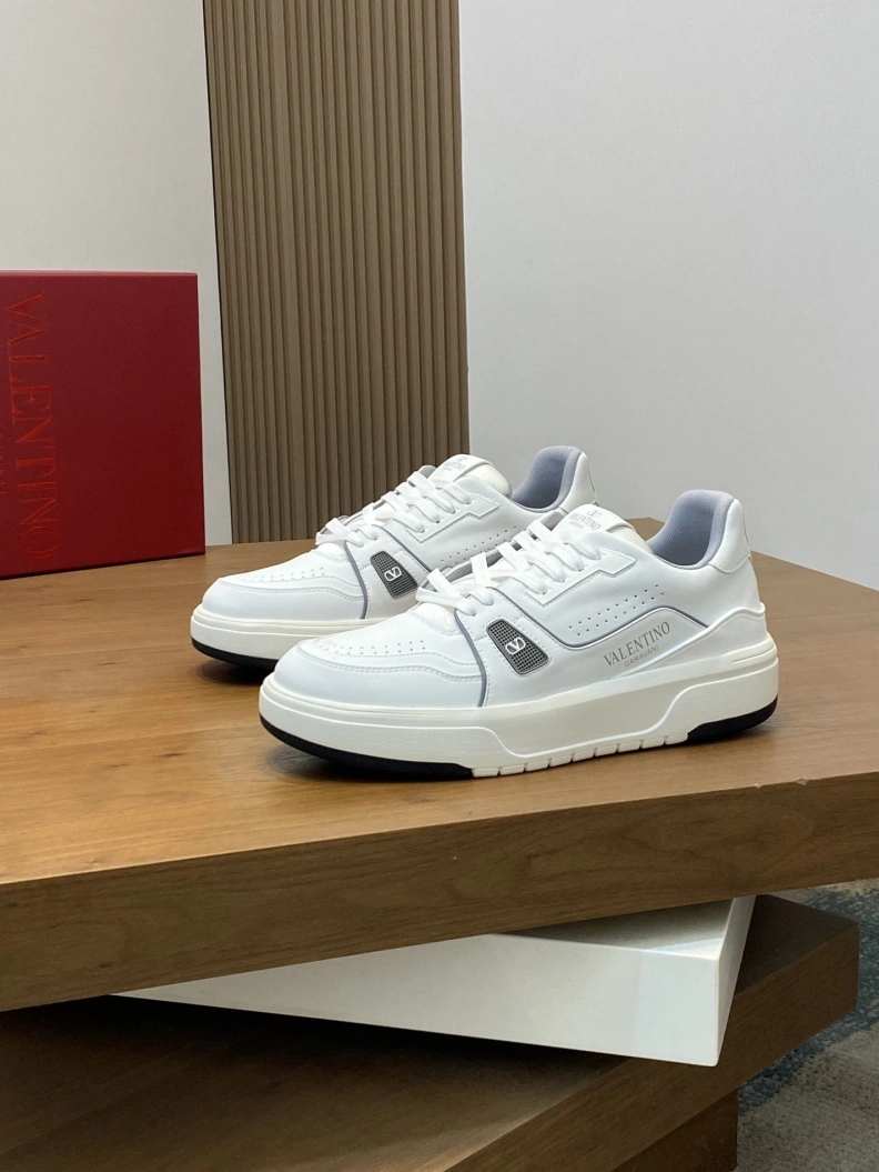 Timeless Vxlxntino Sneakers 228985