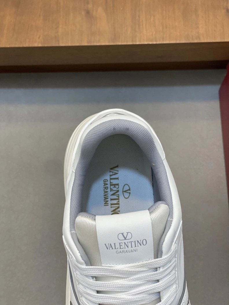Timeless Vxlxntino Sneakers 228985