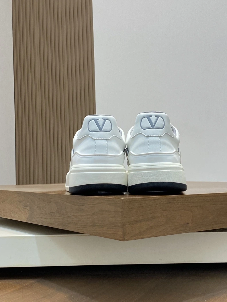Timeless Vxlxntino Sneakers 228985