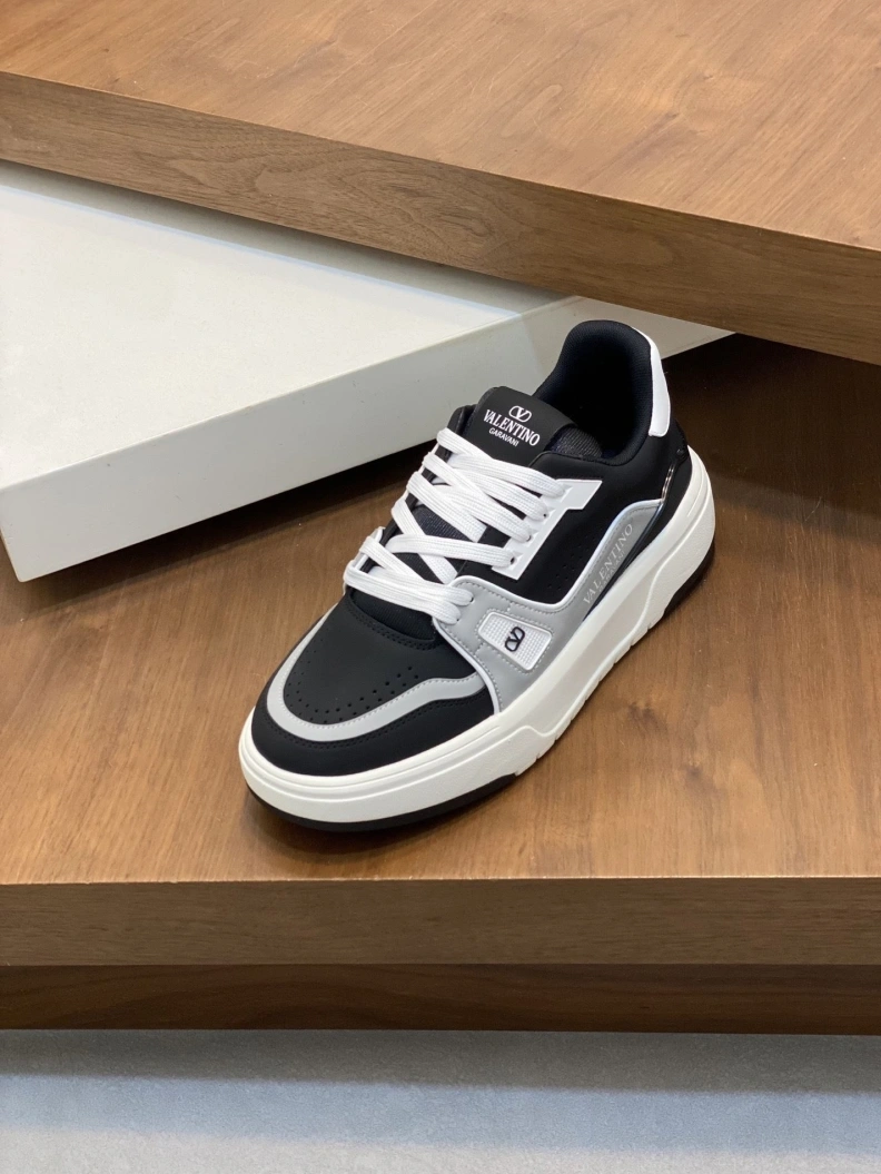 Trendy Vxlxntino Sneakers 228970