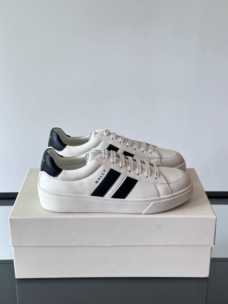 Fashionable Othxr Sneakers 210396