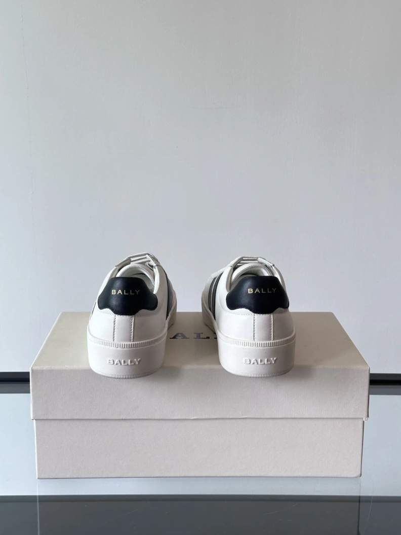 Fashionable Othxr Sneakers 210396