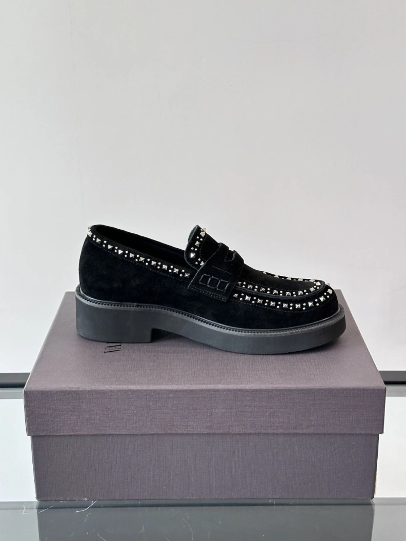 Stylish Vxlxntino Leather Shoes 229196