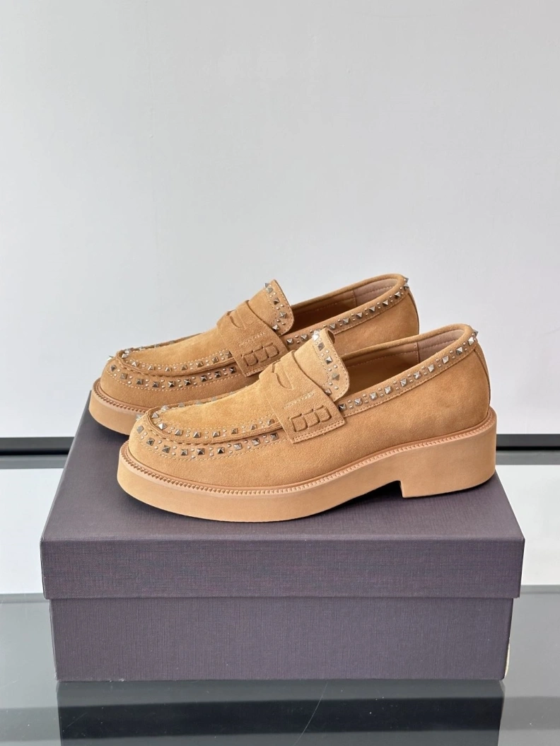 Modern Vxlxntino Leather Shoes 229175