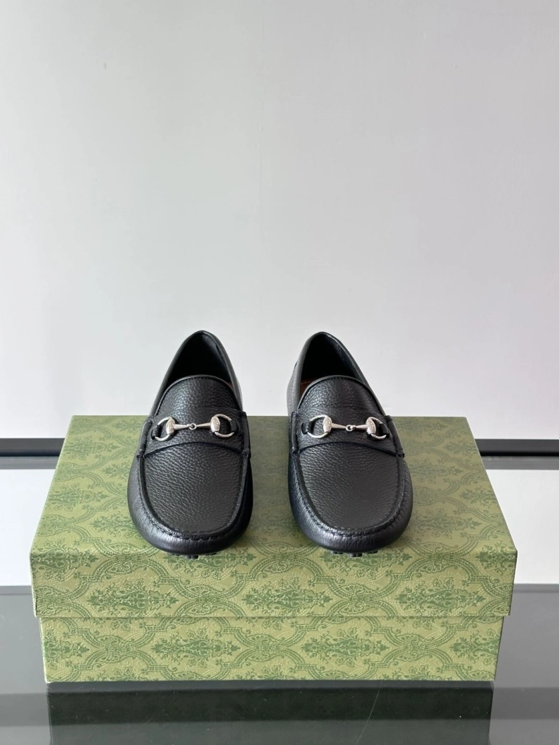 Sleek Gxccx Leather Shoes 155868