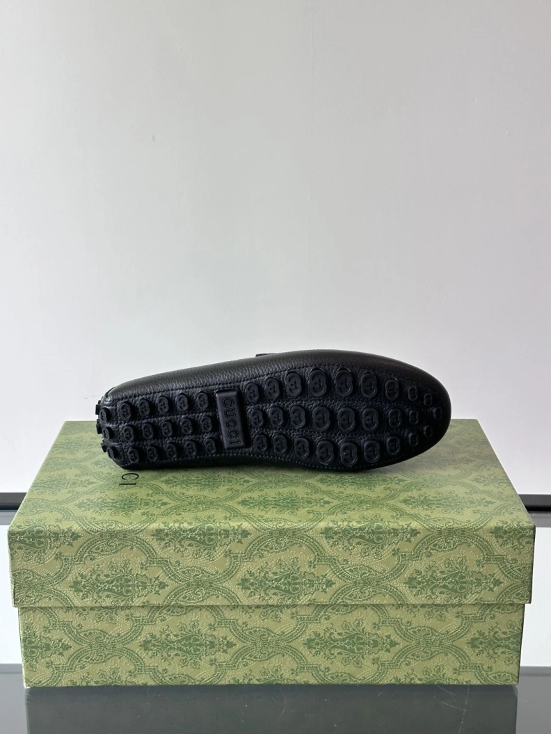 Sleek Gxccx Leather Shoes 155868