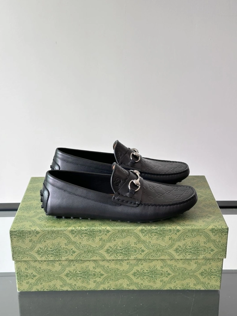 Trendsetting Gxccx Leather Shoes 155865