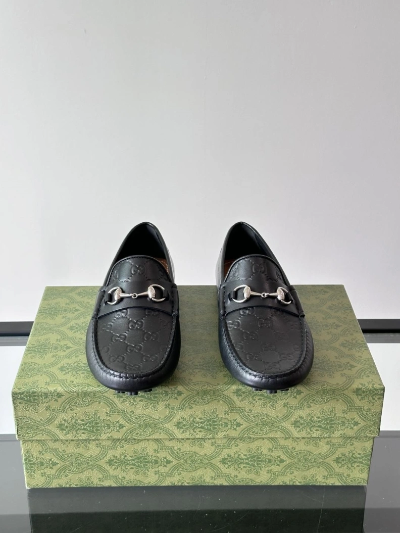 Trendsetting Gxccx Leather Shoes 155865