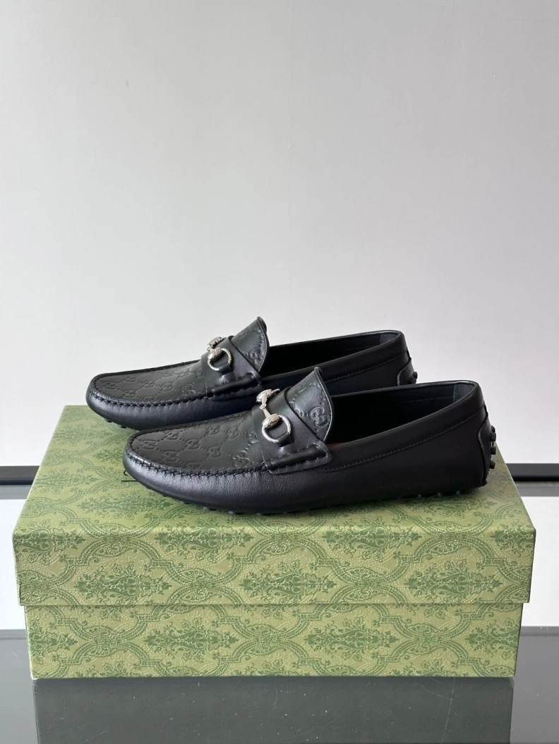 Trendsetting Gxccx Leather Shoes 155865