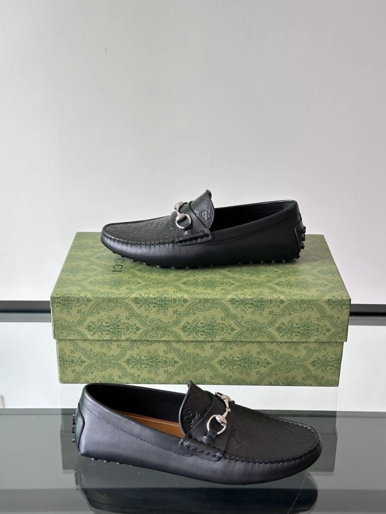 Trendsetting Gxccx Leather Shoes 155865