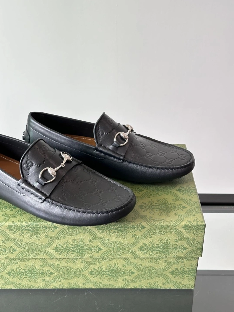 Trendsetting Gxccx Leather Shoes 155865