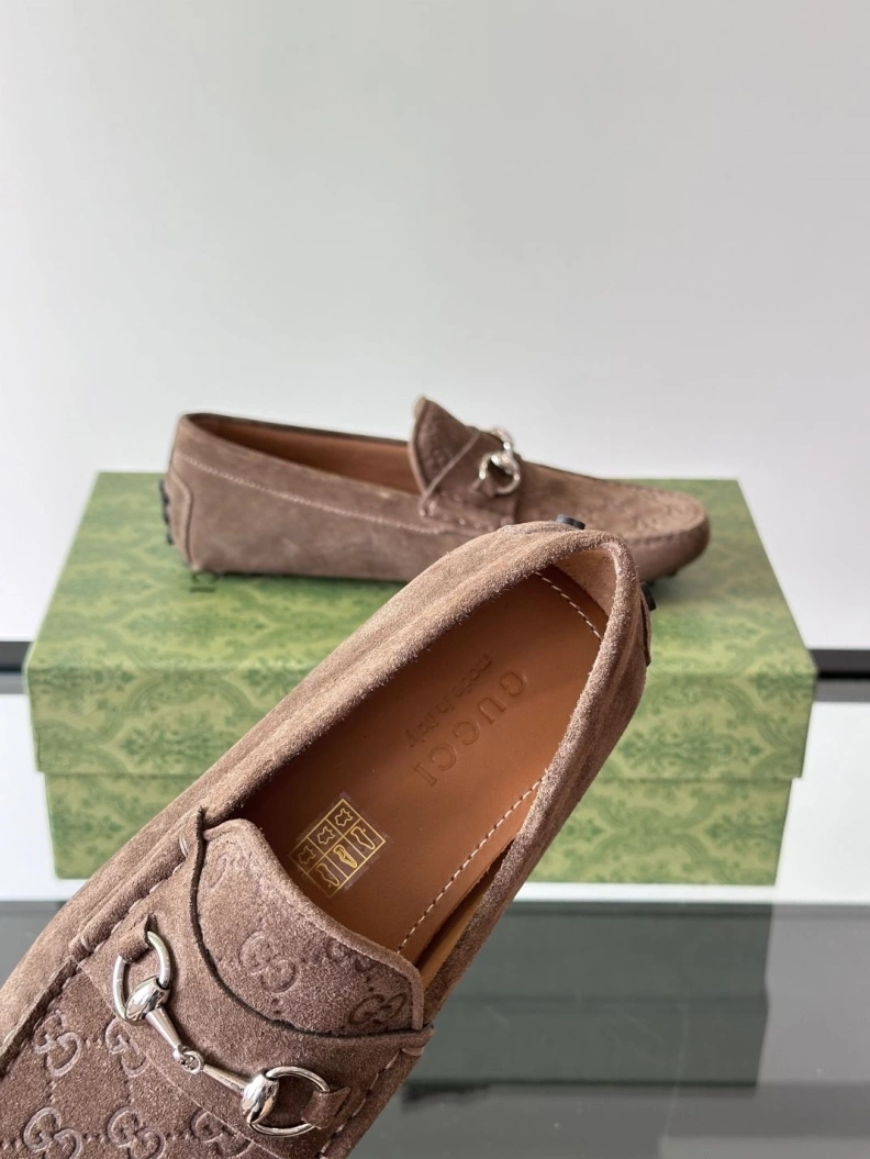 Flexible Gxccx Leather Shoes 155861