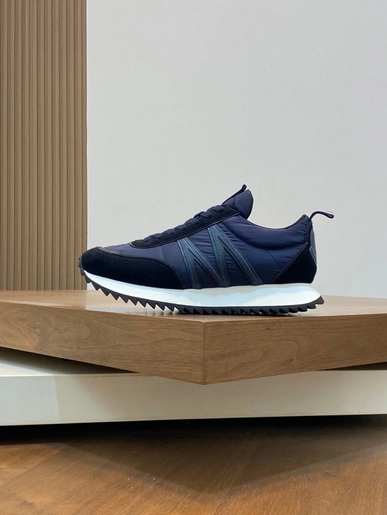 Comfortable Mxnclxr Sneakers 197266