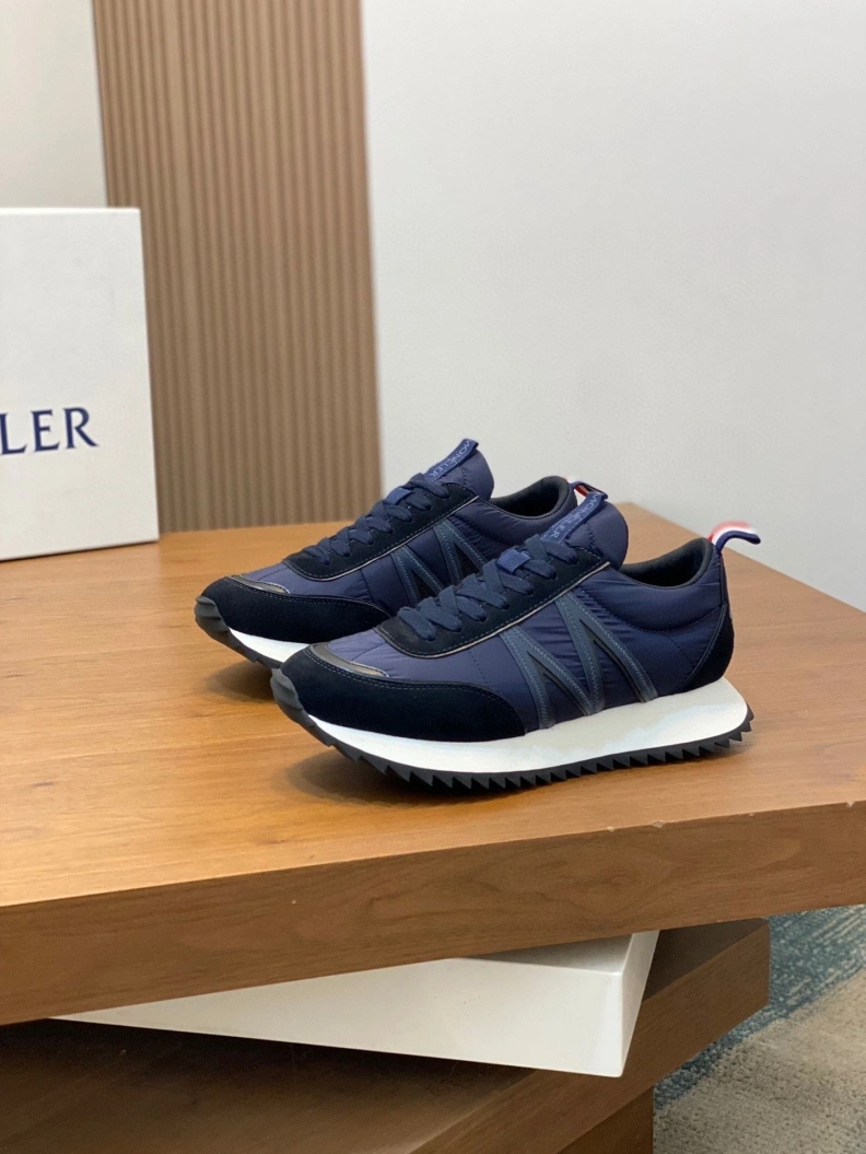 Comfortable Mxnclxr Sneakers 197266