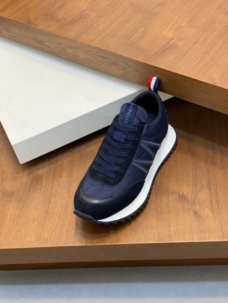 Comfortable Mxnclxr Sneakers 197266