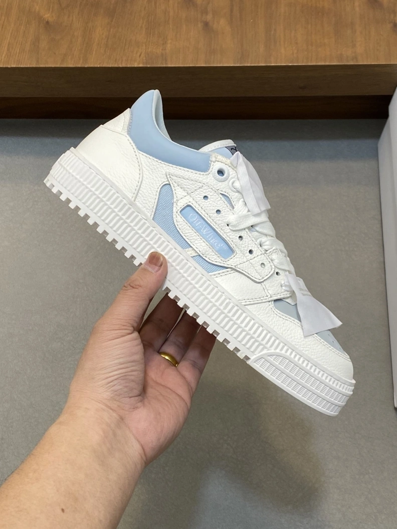 WellDesigned Off-Whxtx Sneakers 207767
