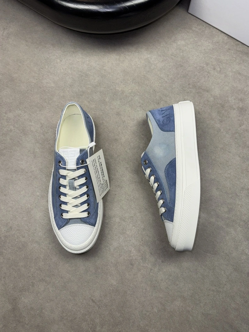 Gxvxnchy Sneakers EasyMatch 152161