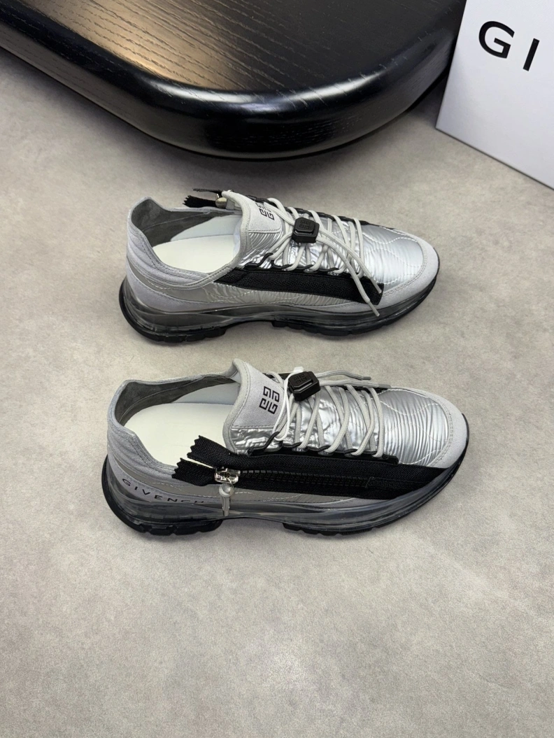 Gxvxnchy Sneakers AllSeason 152149