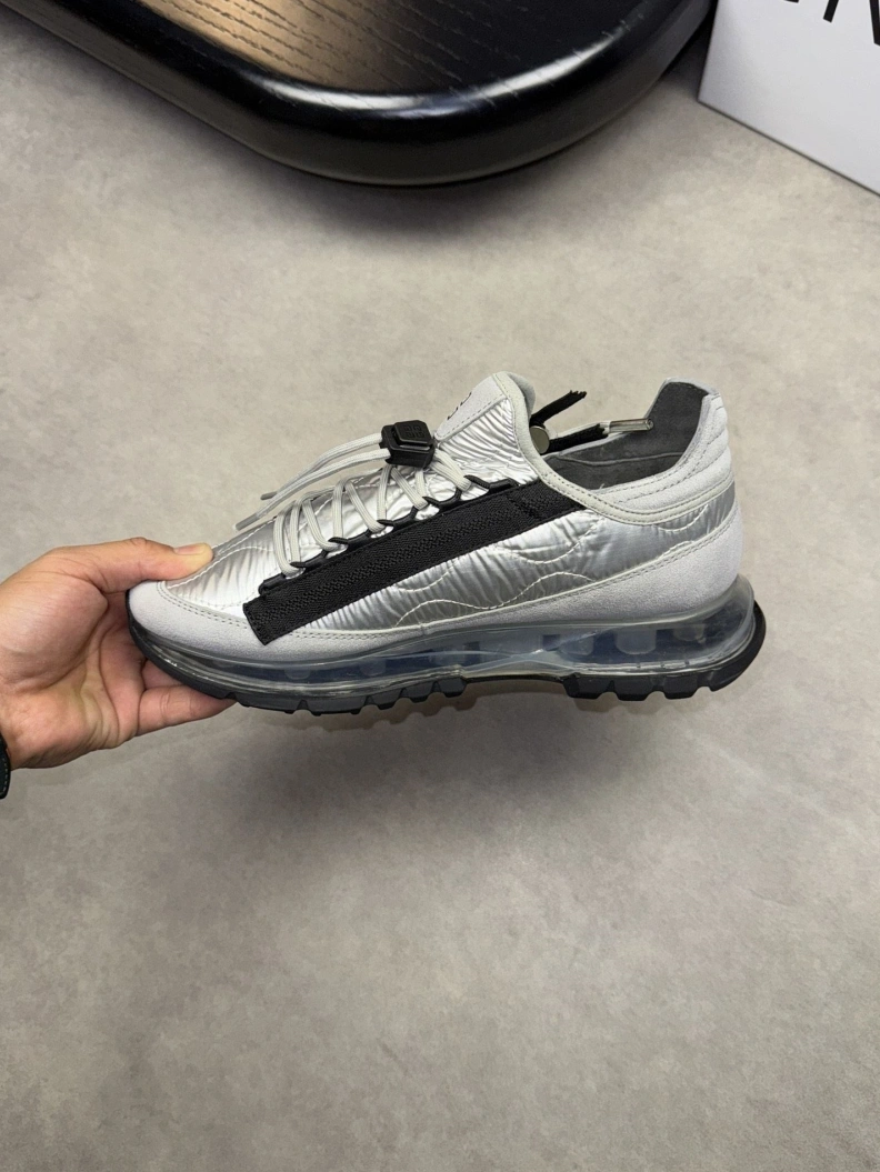 Gxvxnchy Sneakers AllSeason 152149