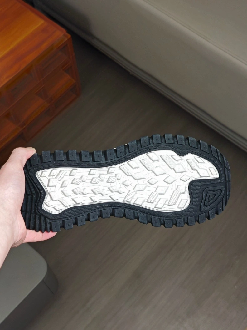 Reliable Mxnclxr Sneakers 197256