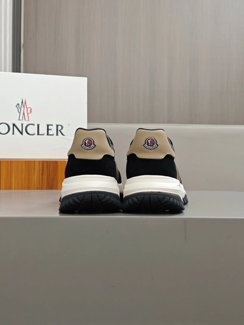 Flexible Mxnclxr Sneakers 197251