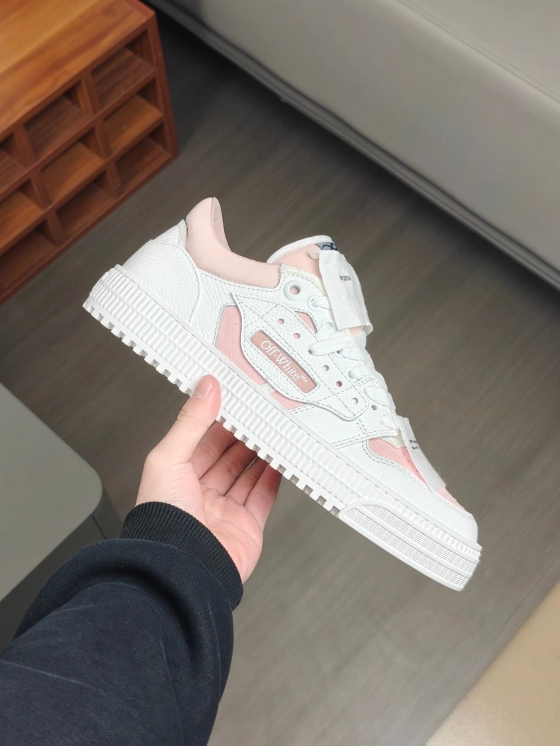 Classic Off-Whxtx Sneakers 207751