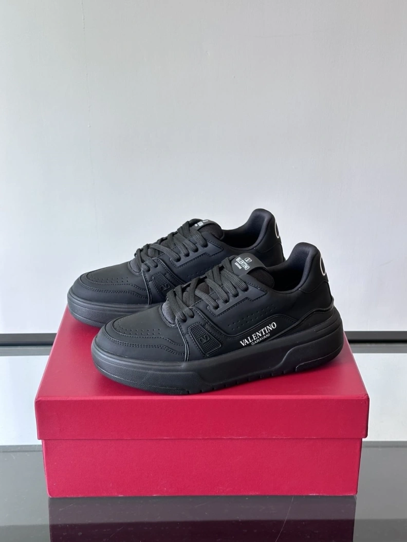 Bright Vxlxntino Sneakers 228971