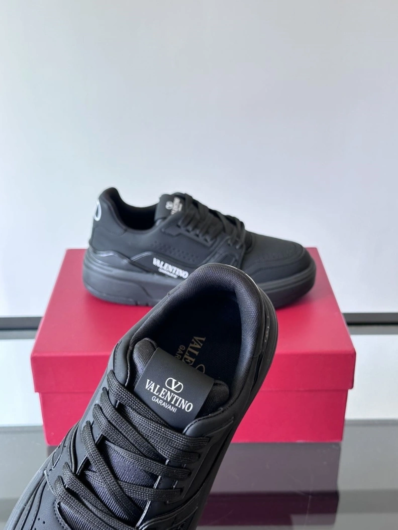Bright Vxlxntino Sneakers 228971