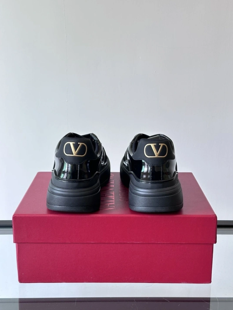 Cozy Vxlxntino Sneakers 228967
