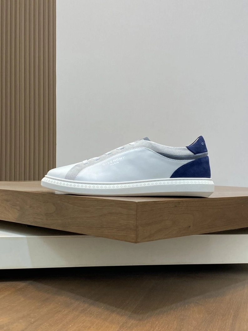Gxvxnchy Sneakers DailyWear 152145