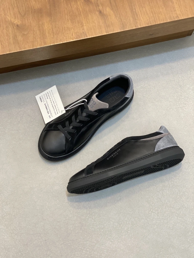 StreetReady Gxvxnchy Sneakers 152157