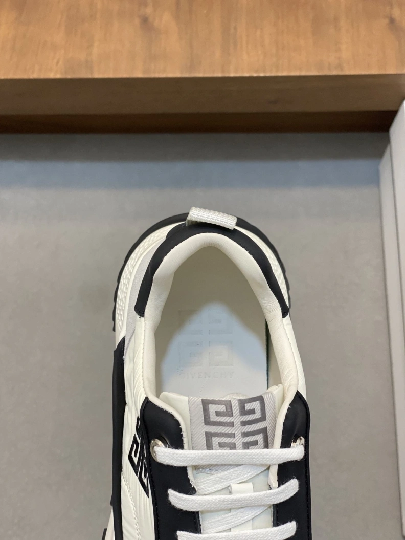 Gxvxnchy Sneakers Efficient 152152