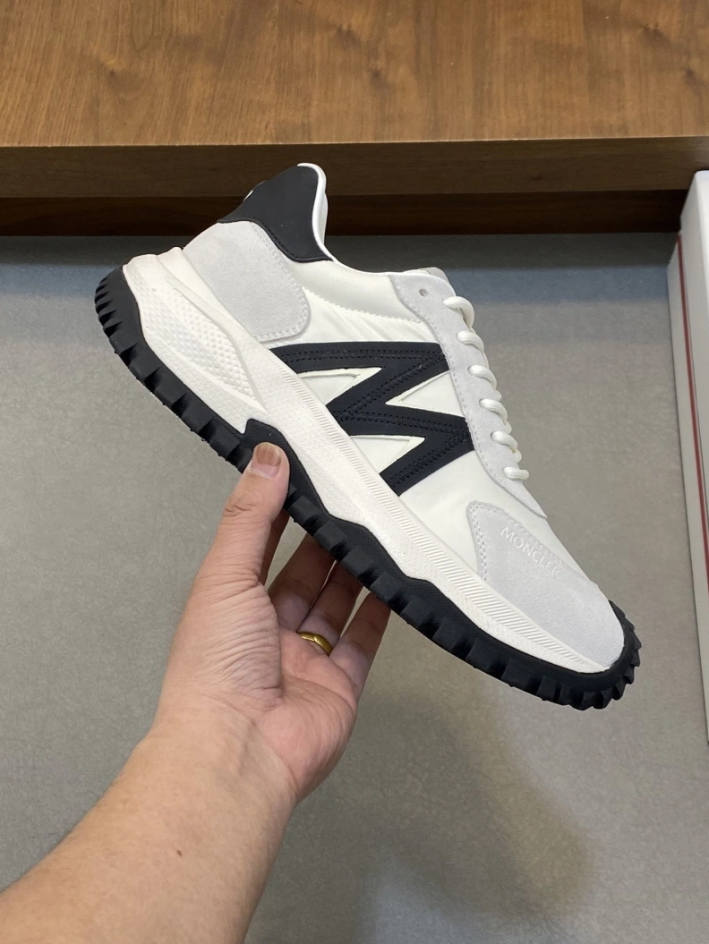Compact Mxnclxr Sneakers 197261