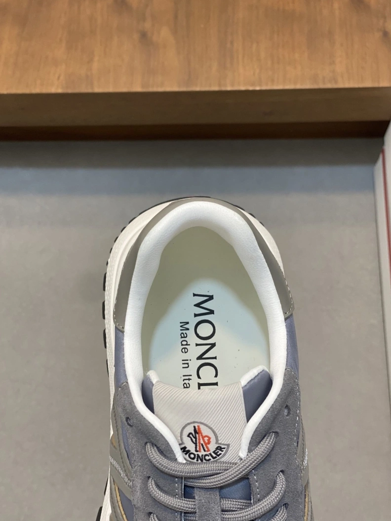 WellDesigned Mxnclxr Sneakers 197234