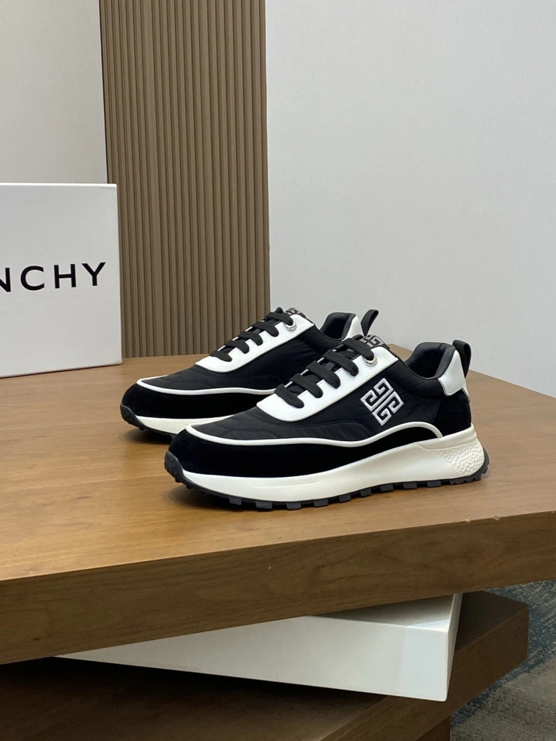 Gxvxnchy Sneakers UrbanStyle 152144