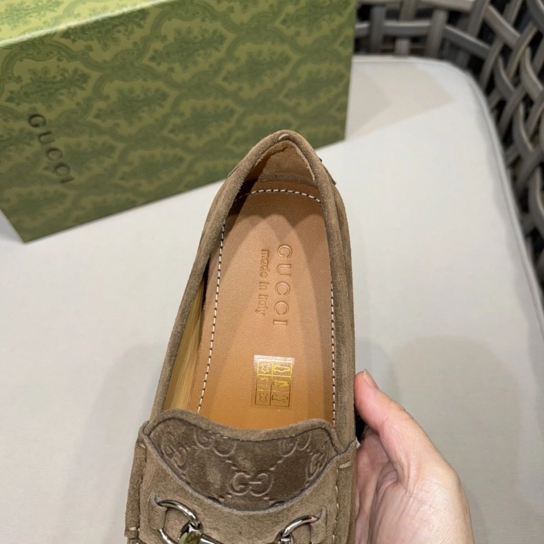Flexible Gxccx Leather Shoes 155831