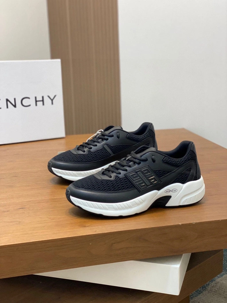 UrbanStyle Gxvxnchy Sneakers 152137