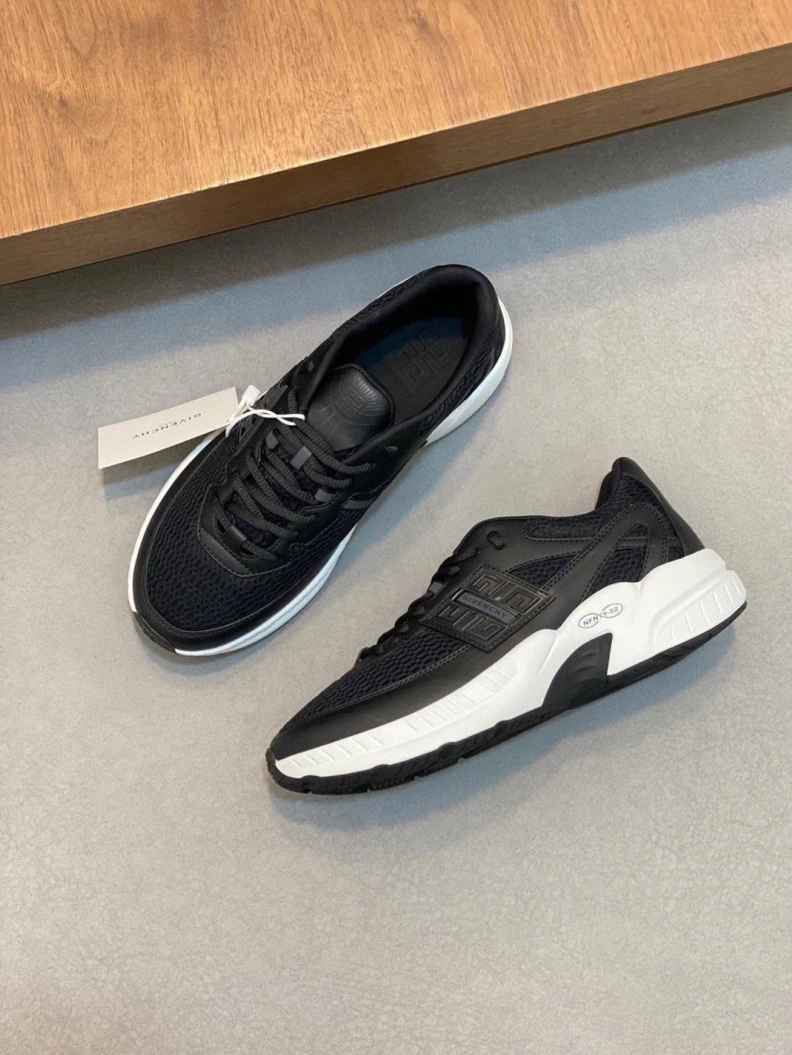 UrbanStyle Gxvxnchy Sneakers 152137
