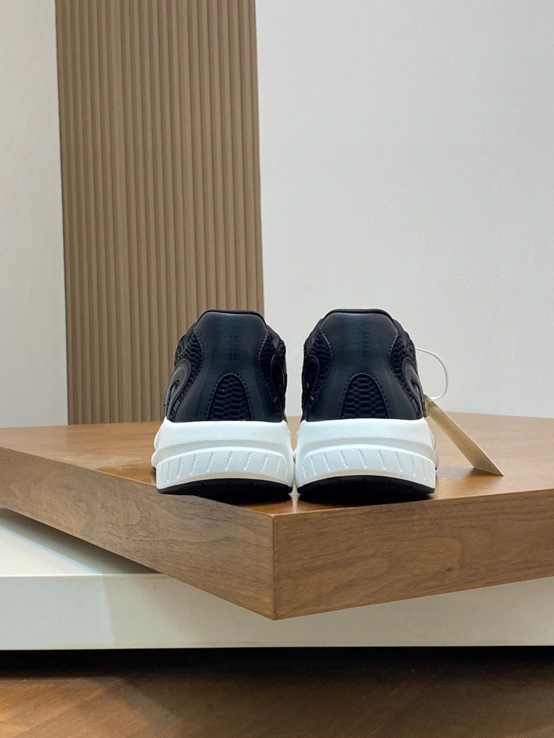 Gxvxnchy Sneakers EasyMatch 152132
