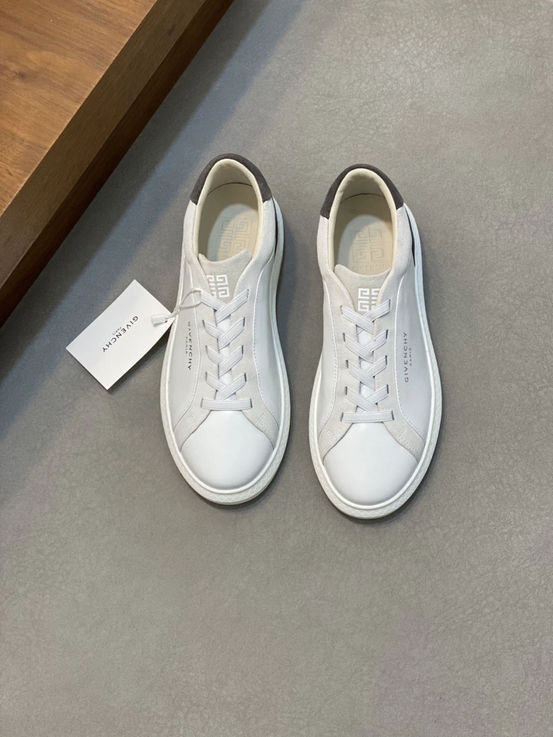 Gxvxnchy Sneakers Cozy 152134