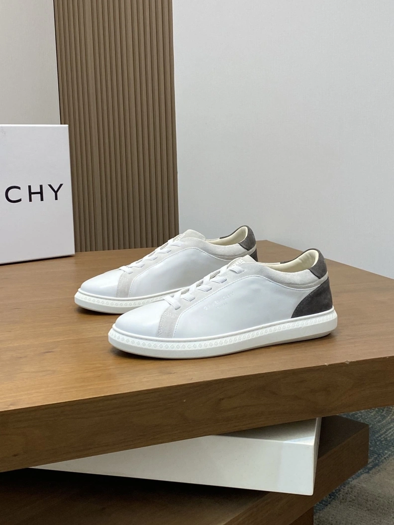 Gxvxnchy Sneakers Cozy 152134