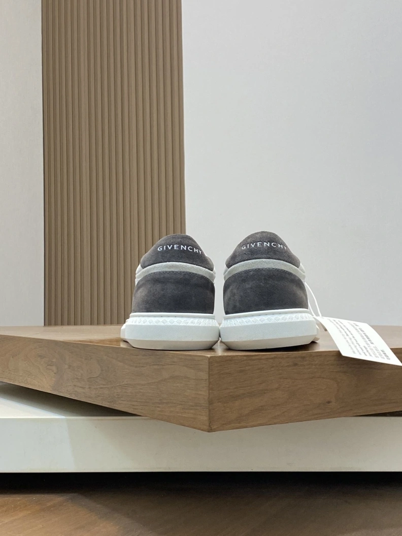 Gxvxnchy Sneakers Cozy 152134