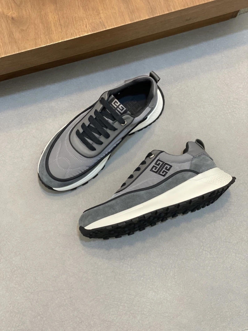 Affordable Gxvxnchy Sneakers 152125