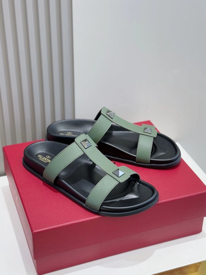 Sleek Vxlxntino Slippers 229151