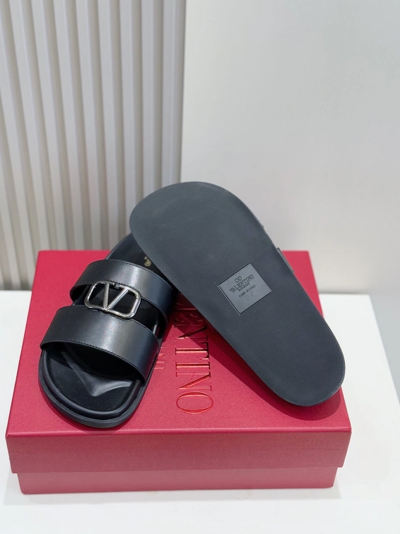Timeless Vxlxntino Slippers 229145