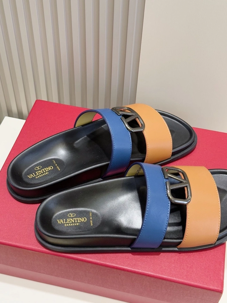 GoAnywhere Vxlxntino Slippers 229141