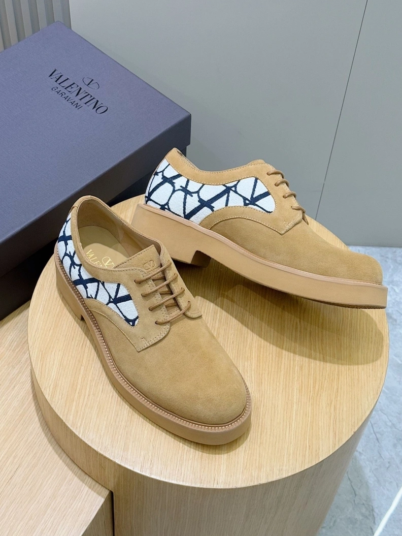 Soft Vxlxntino Leather Shoes 229171