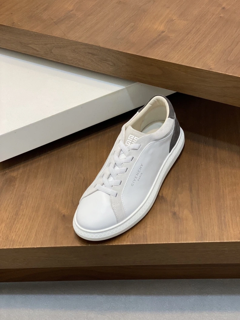 Functional Gxvxnchy Sneakers 152123