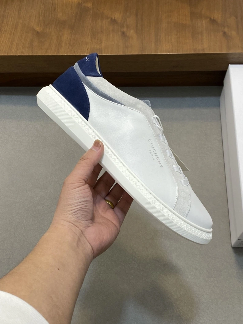 Breathable Gxvxnchy Sneakers 152122